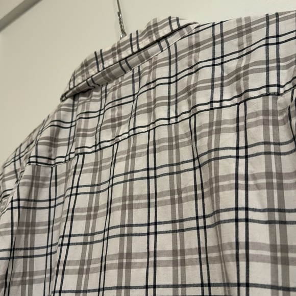 Sonoma Men’s XL Button Down Casual/Dress Shirt - White with Stripes - Picture 6 of 7